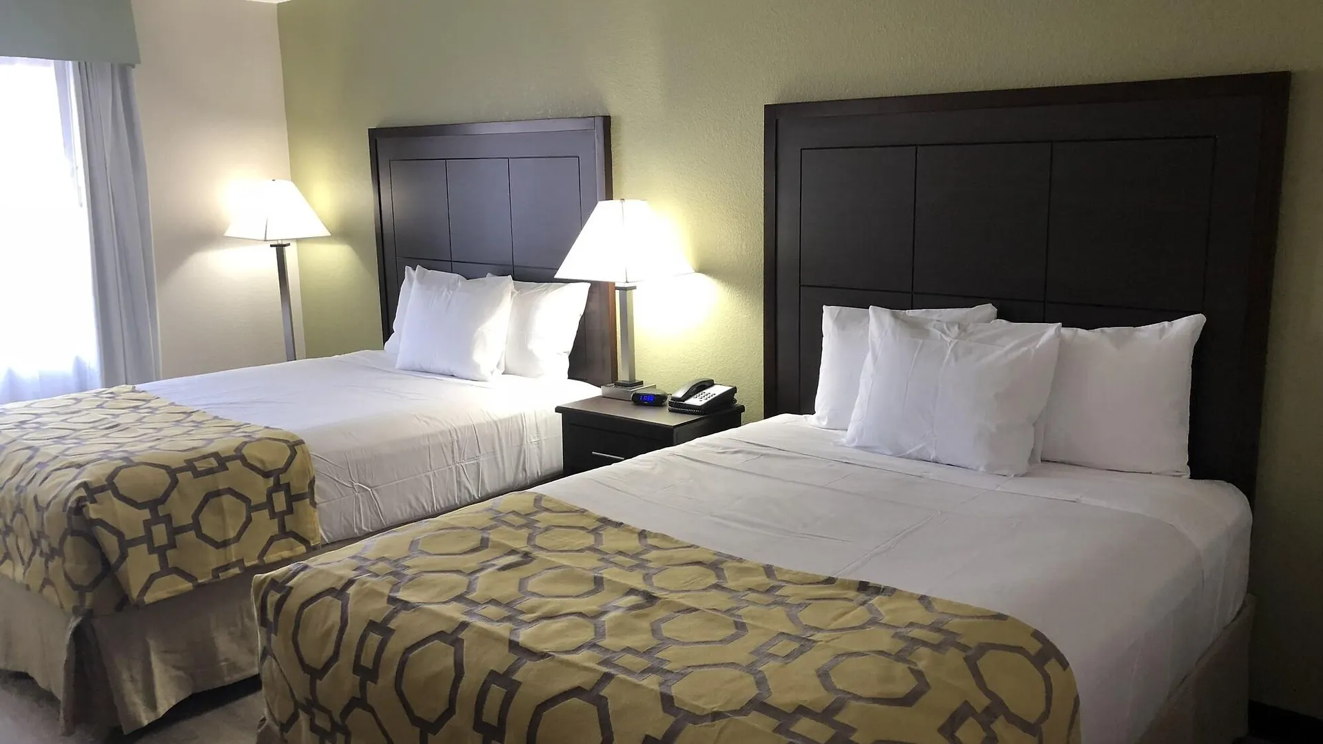 Baymont By Wyndham Phoenix I-10 Near 51St Ave Отель