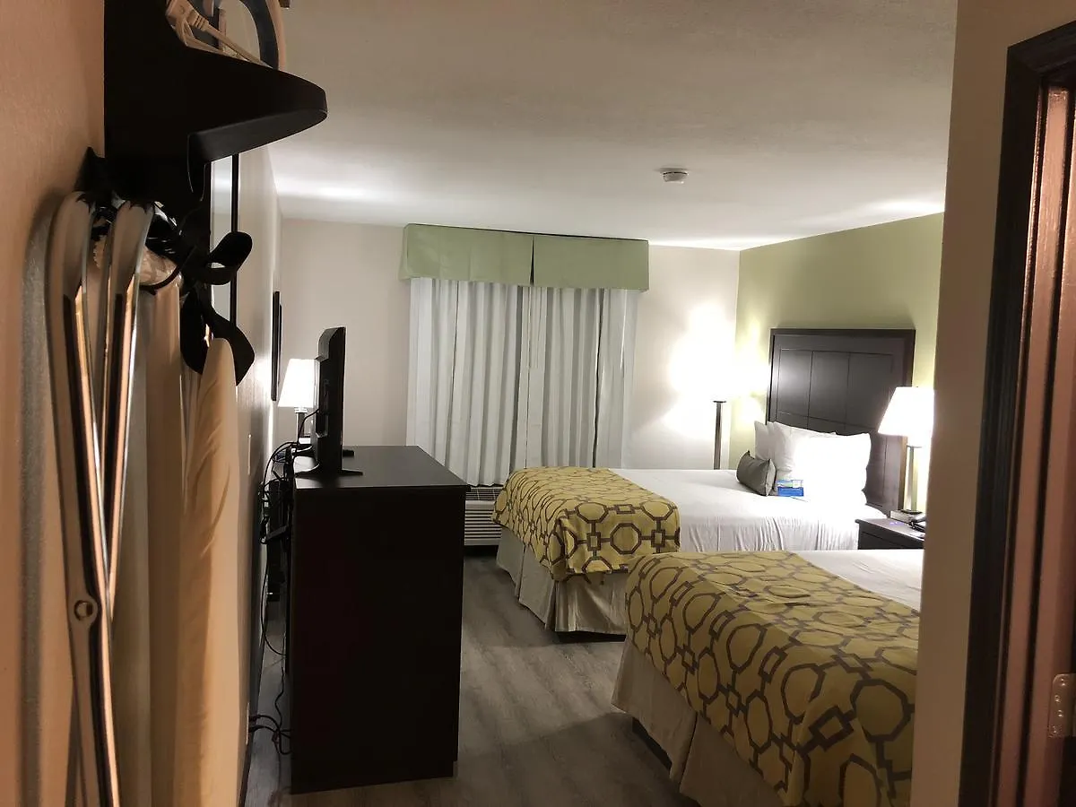 Baymont By Wyndham Phoenix I-10 Near 51St Ave 2*,